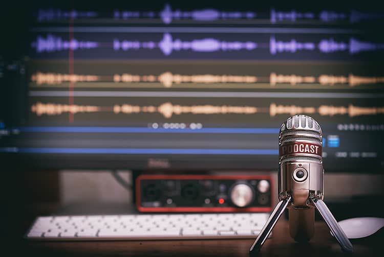 Top 5 Real Estate Podcasts that New Investors Should Listen To